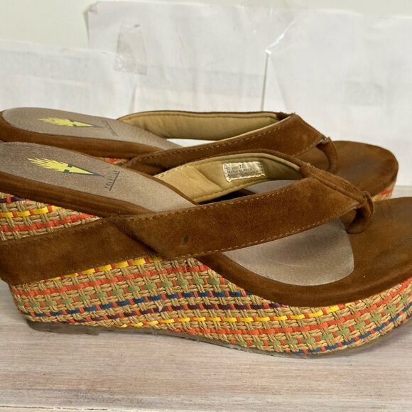 Volatile Brown Wedge Shoes with Cushioned Footbed size 10 very cool - Picture 2 of 6